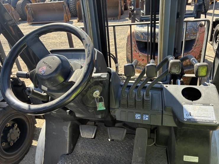 2006-nissan-mugl02a30lv-image-10