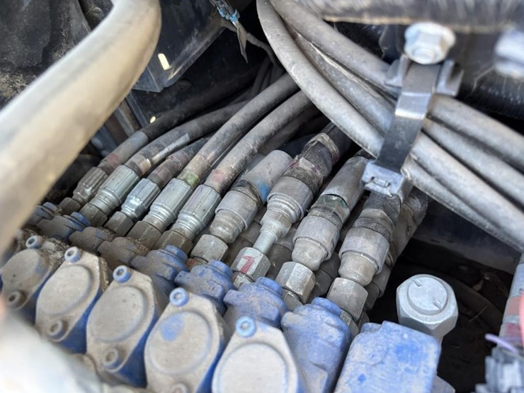 2022-bobcat-e42-image-50