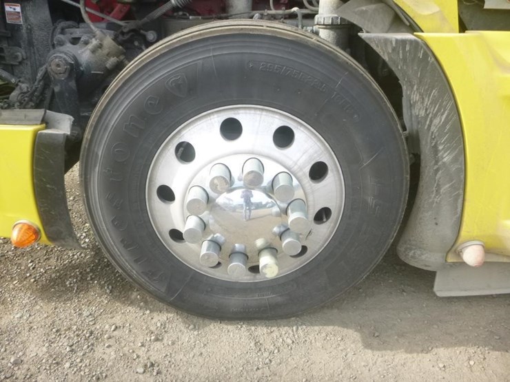 2024-peterbilt-579-image-25