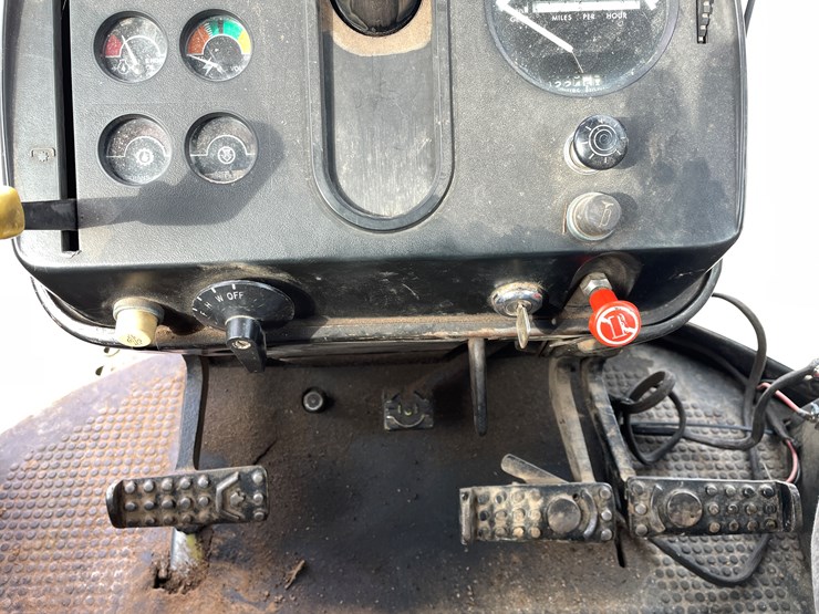 john-deere-4440-image-41