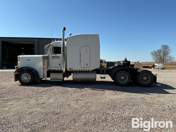 2000-peterbilt-379-image-8