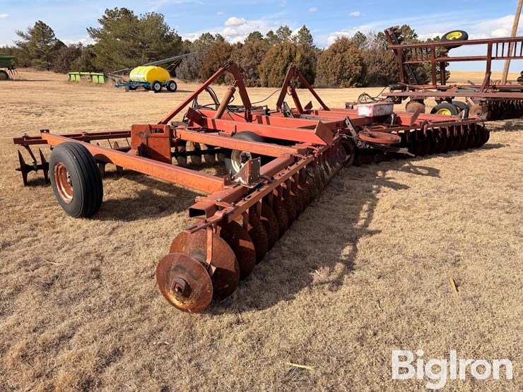 international-490-image-4