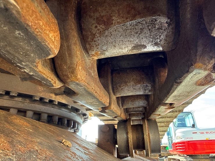 2011-caterpillar-336e-image-95