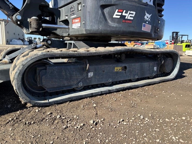 2022-bobcat-e42-image-23