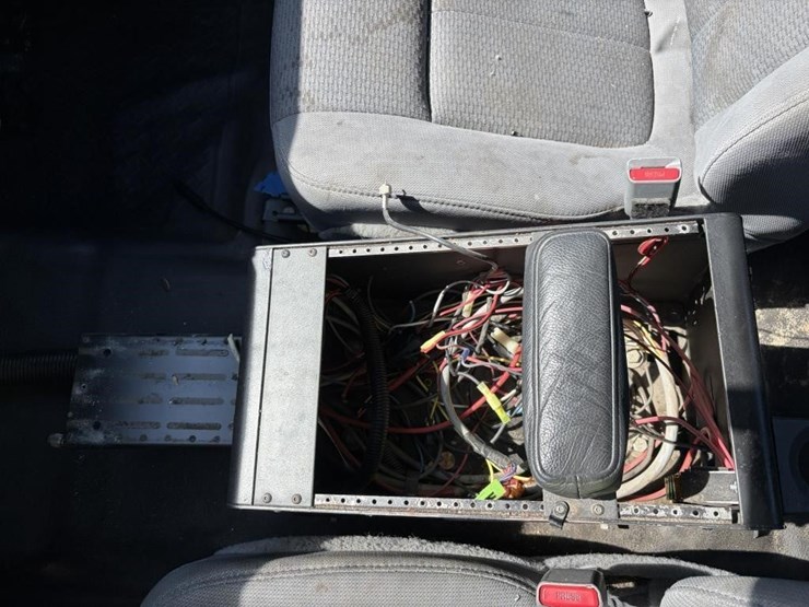 2012-ford-f150-xl-image-17