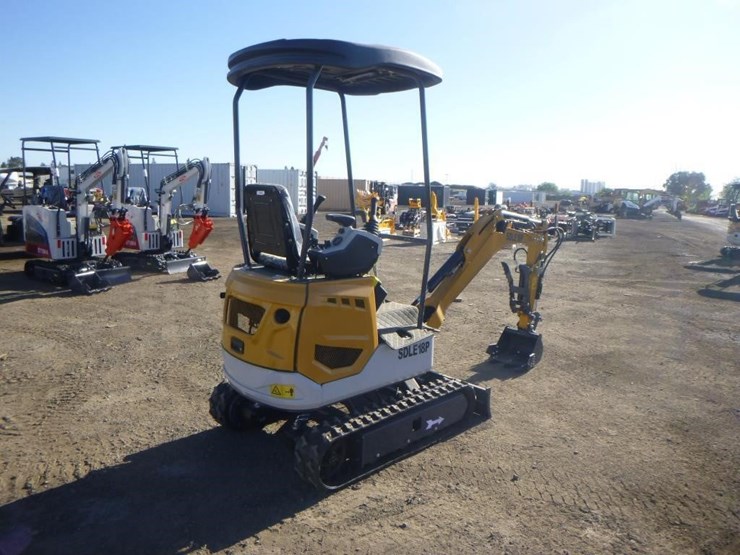 2025-sdlanch-sdle18p-hydraulic-excavator-image-3