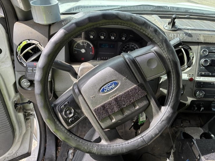 2012-ford-f550-image-11