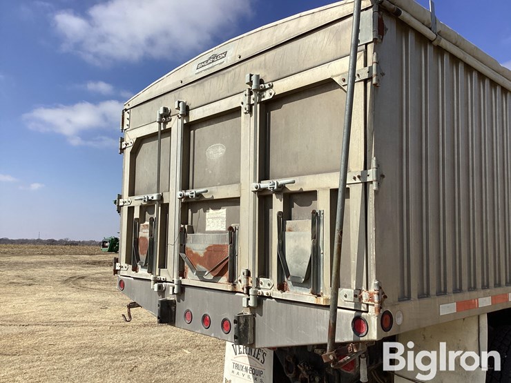 1993-freightliner-fld120-image-15