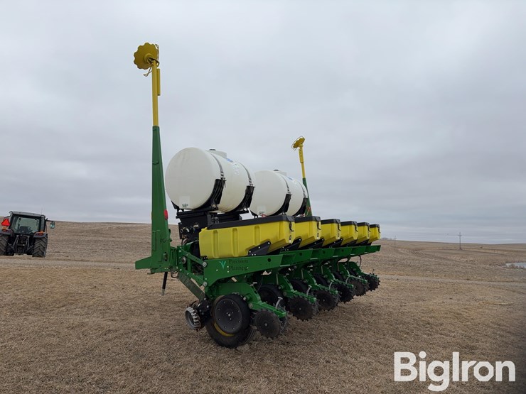 john-deere-7000-image-7