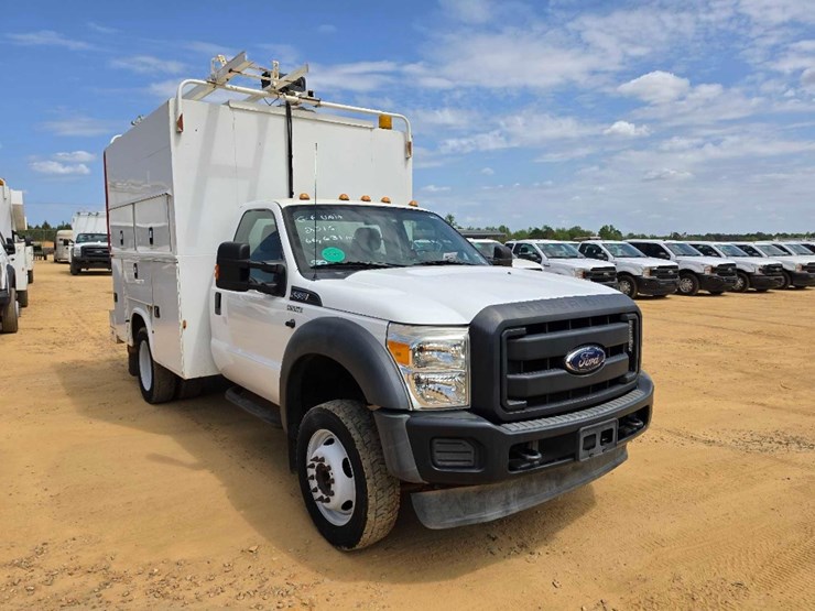 2015-ford-f550-image-4