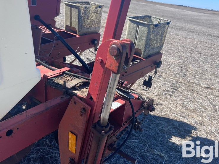 international-800-image-13