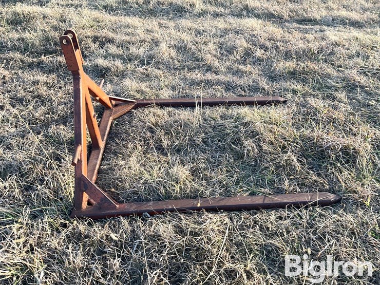 herrs-welding-3-pt-bale-fork-image-8