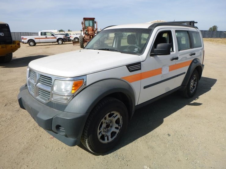 2008-dodge-nitro-image-2