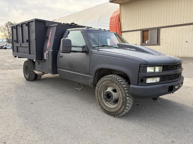 1997-chevrolet-cheyenne-3500-image-2