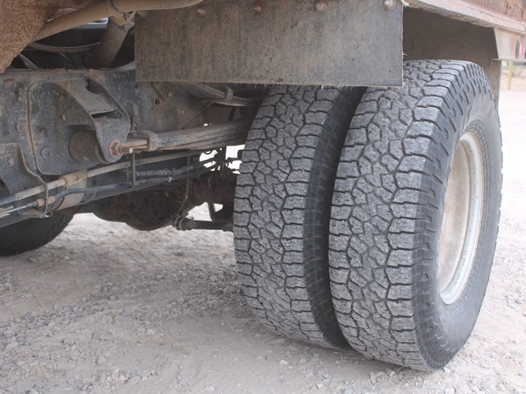 1999-dodge-3500-image-15