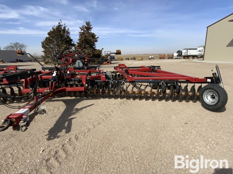 2014-case-ih-370-image-14