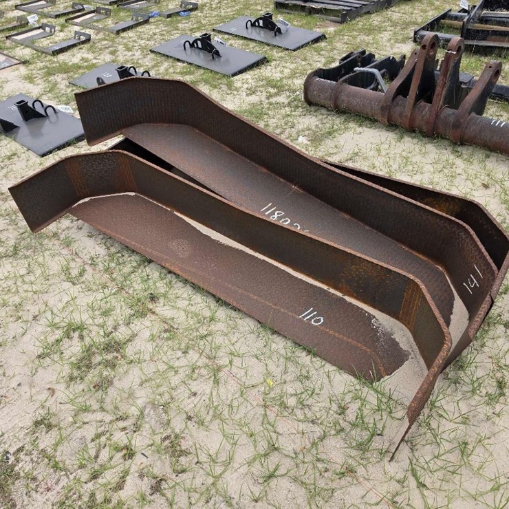 110 - (3) PLATE METAL DUAL AXLE FENDERS