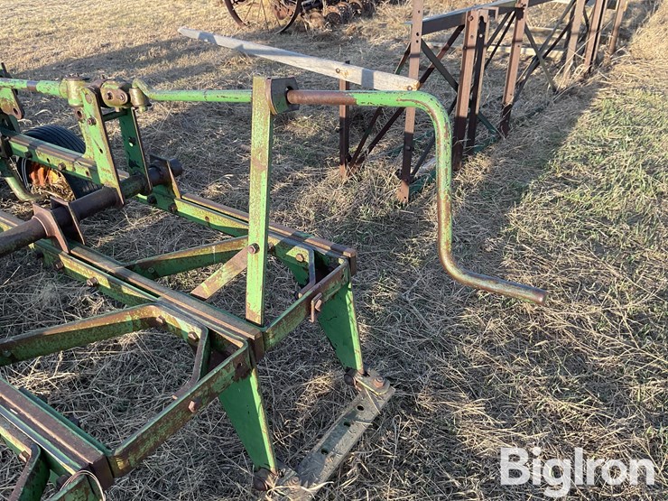 john-deere-6-image-12