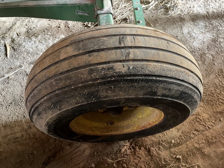 m&w-little-red-wagon-image-16