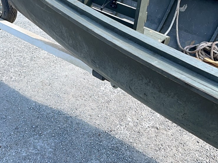 rare-super-nice-wood-reelfoot-lake-calhouns--stump-jumper-boat-with-original-seats-with-trailer-image-20