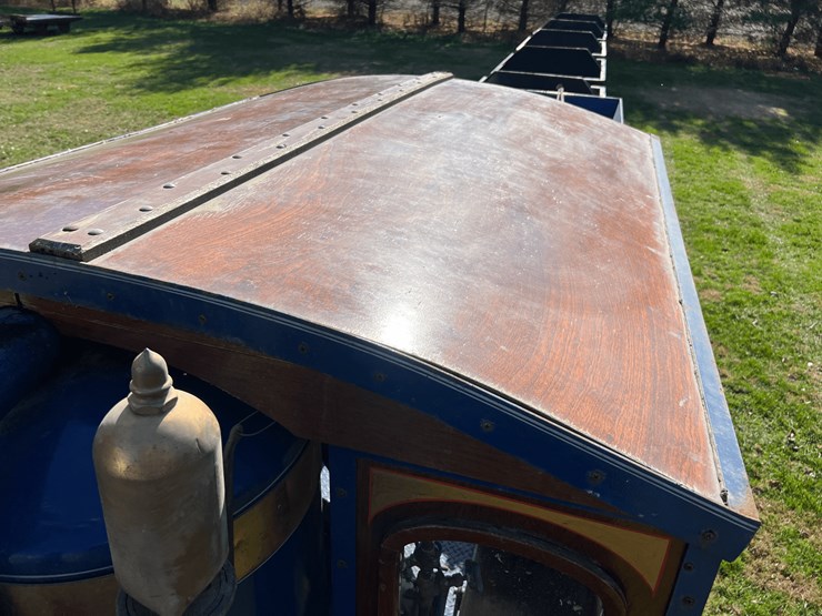 frick-steam-locomotive-with-track-image-87