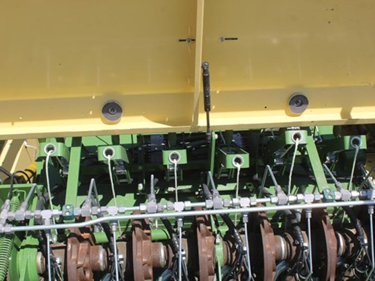 2019-krone-bp4x4hs-image-70