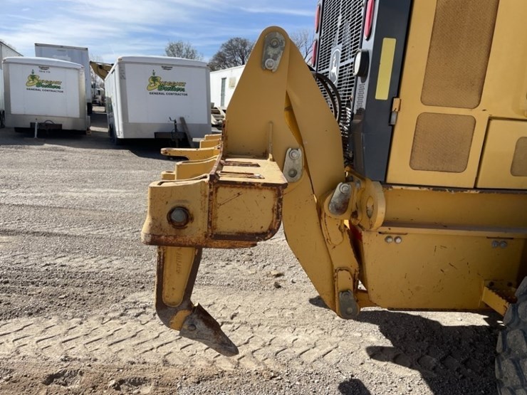 2012-deere-872g-image-13