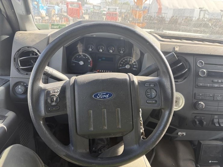 2016-ford-f550-sd-image-13