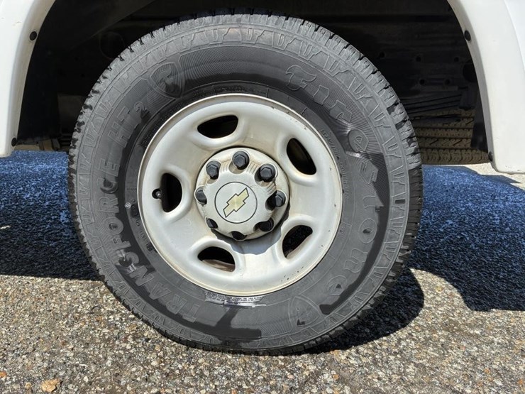 2009-chevrolet-silverado-2500hd-image-5