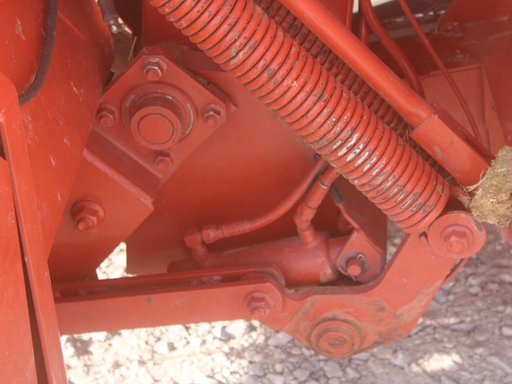 hesston-4910-image-36