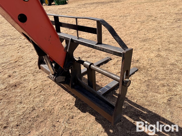 2012-jlg-g9-43a-image-18