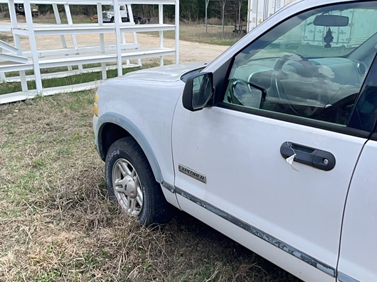 ford-explorer-image-5