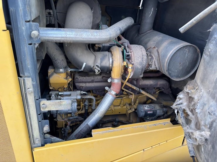 2008-deere-624j-image-52