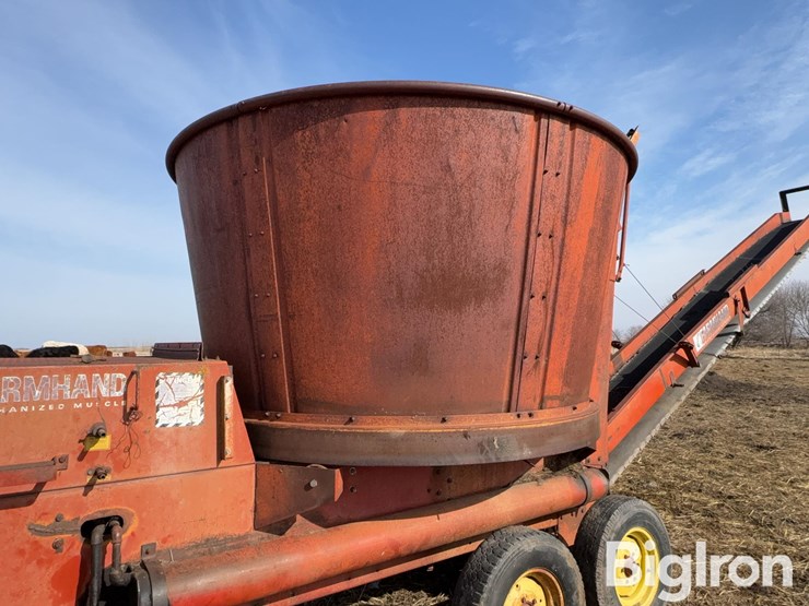 farmhand-900a-tub-grinder-image-20