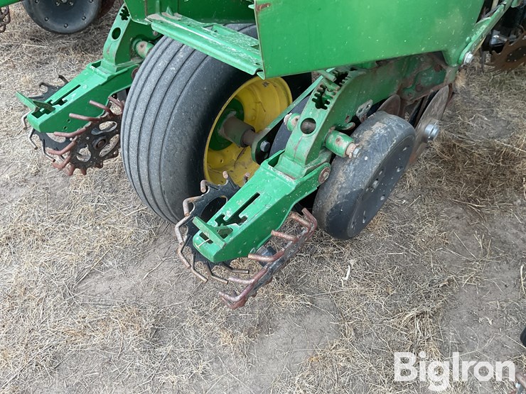 john-deere-1760-image-15