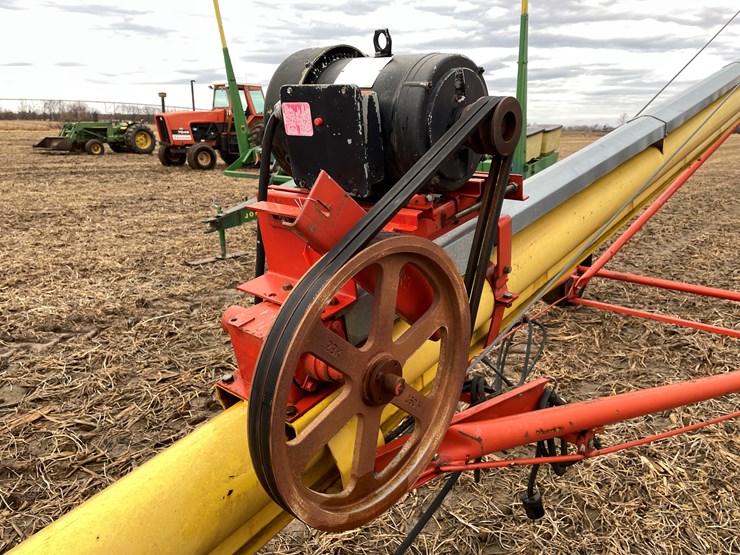 #117-•-westfield-6"-x-51'-wr60-51-grain-auger-image-8