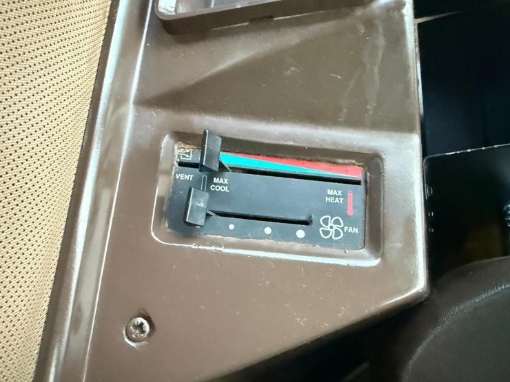 ag-chem-rogator-664-image-67