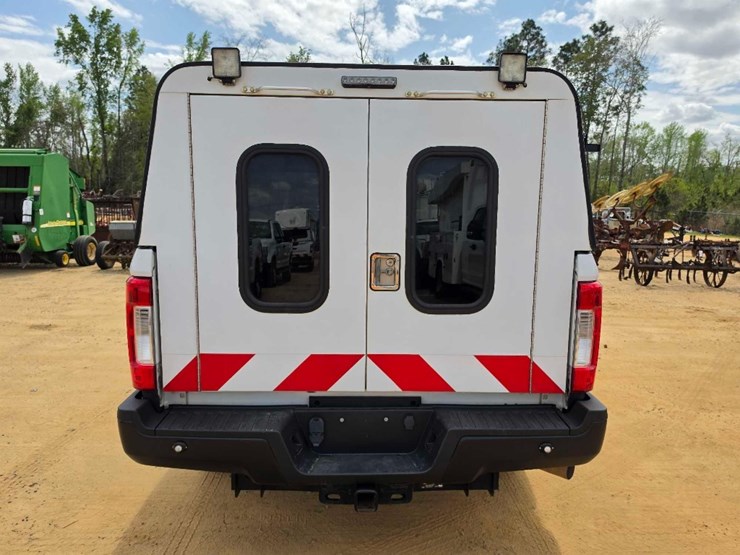 2019-ford-f250-xl-image-6