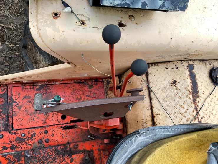 #105-•-case-1030-comfort-king-diesel-tractor-with-duals-image-28