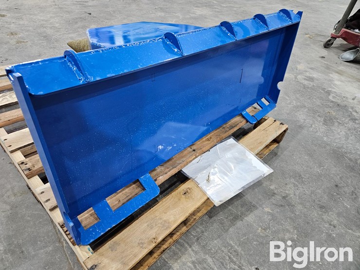 2025-massey-ferguson-730-image-11