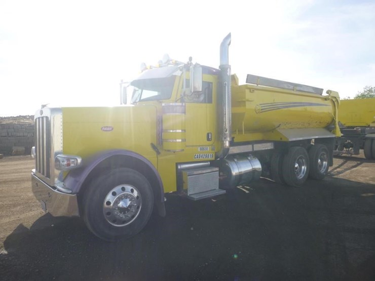 2014-peterbilt-388-image-7