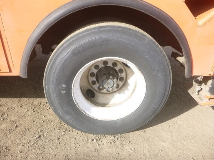 2002-international-4900-image-27