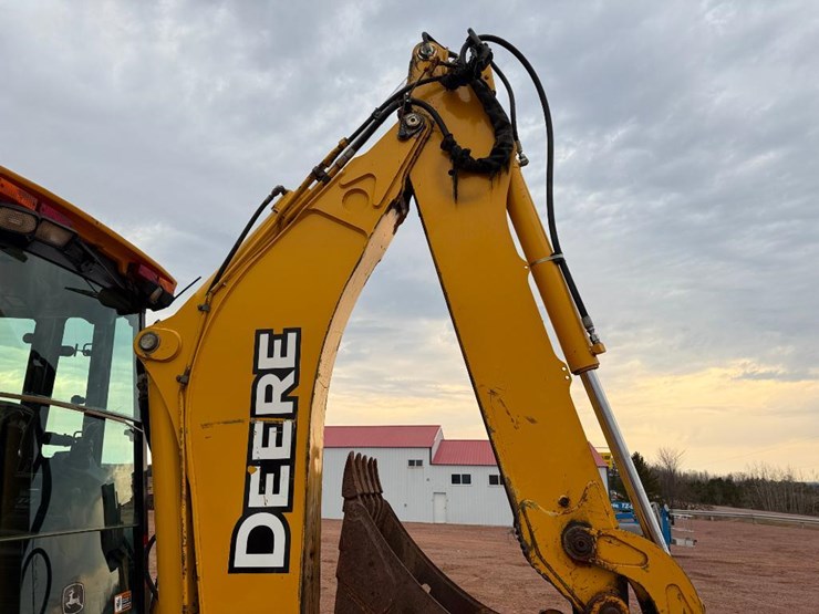 john-deere-410-image-31