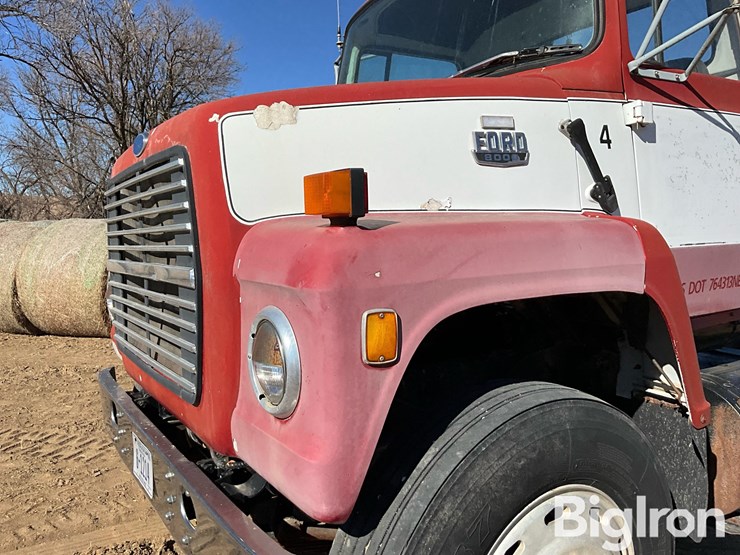 1986-ford-ln8000-image-19