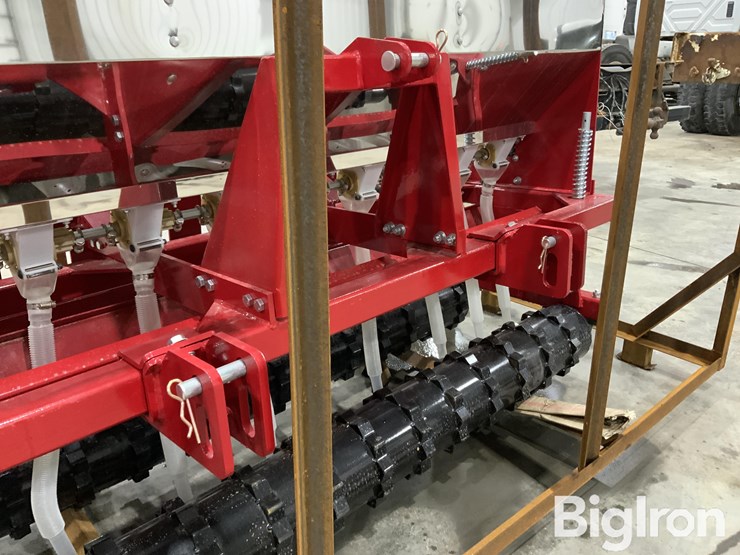 2025-massey-ferguson-730-image-20