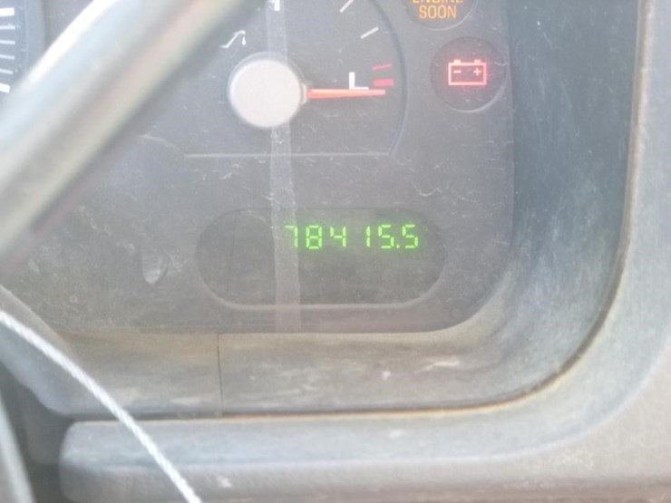 2004-ford-explorer-image-16