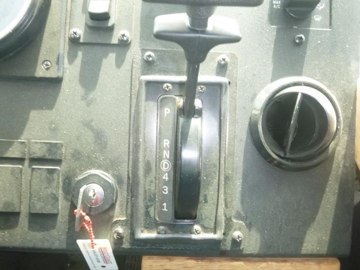 2005-freightliner-mt55-image-33