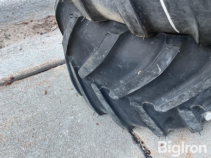 s.t.a-31x15.5-15-nhs-tires-image-13