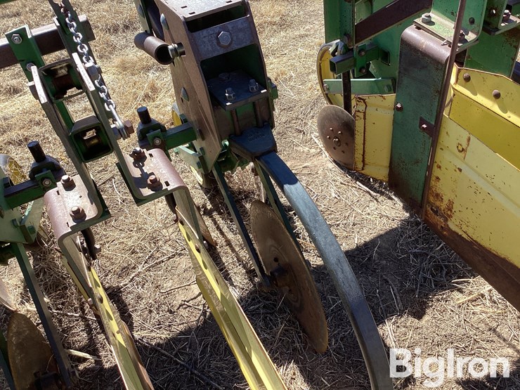 john-deere-885-image-17