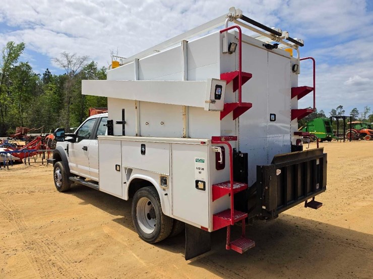 2019-ford-f550-image-2